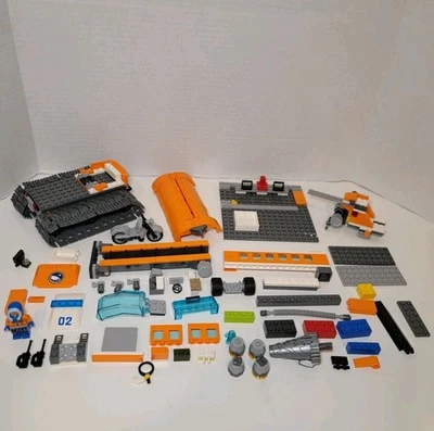 Лот Lego City Арктический Базовый Лагерь и Грузовые ЗАПЧАСТИ, Фигурки и аксессуары  - Изображение 1 из 4