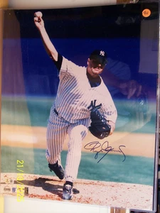 ROGER CLEMENS SIGNED AUTO 16X20 PHOTO NEW YORK YANKEES BECKETT COA - Picture 1 of 3