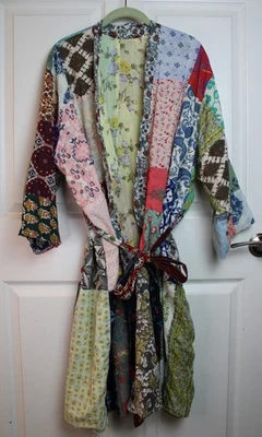 Bata de algodón con retazos Kantha hecha a mano sin marca bolsillos forrados lazo cintura India OS Foto 1 de 4