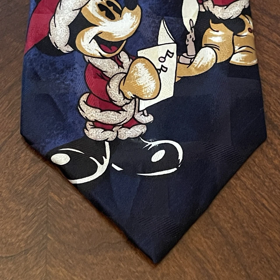 De colección Disney Mickeyys Co Atlas Diseño Gotemburgo Suecia Seda Hecho en Corea Foto 1 de 4