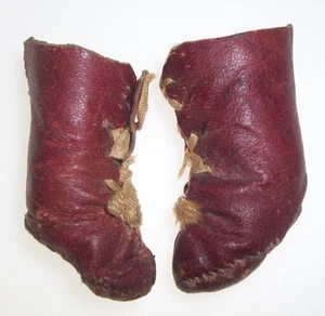 Stivali antichi unici in pelle miniatura da 2,5" per bambole testa di moro tedesca/francese - Foto 1 di 7