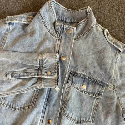 Rails Collins Faded Indigo Wash Chambray Denim Cropped Jean Jacket Size Medium - Image 1 of 4