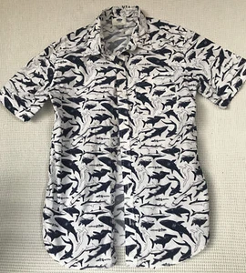 Boys Old Navy Blue White All Over Shark Print Short Sleeve Shirt Size XL Strech - Picture 1 of 8