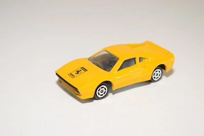 V 1:55 MAJORETTE FERRARI GTO GIALLO OTTIME CONDIZIONI - Immagine 1 di 4
