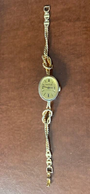 Andre Rivalle 17 Jewels Swiss Womans Watch Vintage NEEDS BATTERY - Image 1 of 4