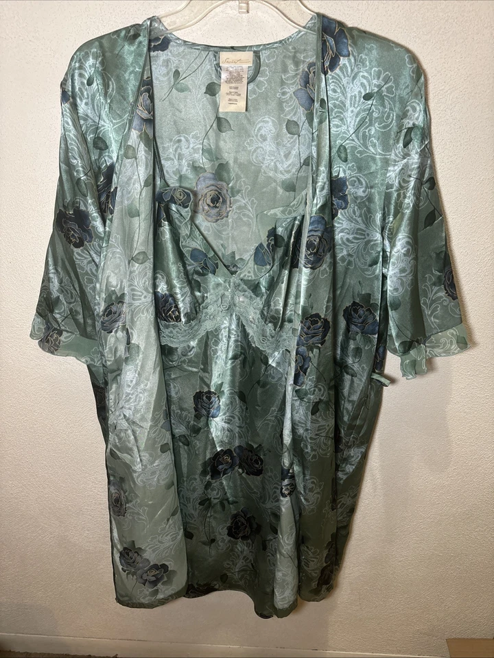 Vestido y bata Secret Treasures para mujer talla L verde floral satinado kimono camisón de encaje Foto 1 de 4