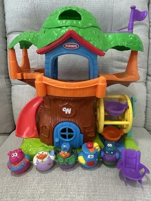 Juego musical Playskool Weeble Wobble Treehouse edición 2004 5 Weebles y silla Foto 1 de 4