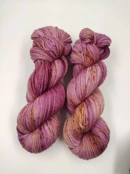 handgefärbte Einöder Merino Sockenwolle 4 fach -  100 g  ROTER WEIN  481 - Bild 1 von 1