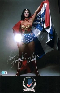 Lynda Carter Signed Wonder Woman Beautiful Actress 11x14 Photo BAS COA - Picture 1 of 1