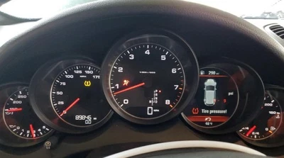 Cuadro medidor velocímetro Cayenne OE 2013-2014 89 k millas Porsche Foto 1 de 4