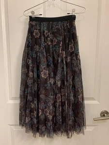 skirt New - Picture 1 of 3