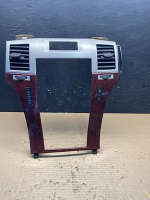 Оригинальная отделка центральной панели радиоприемника вентиляционная решетка деревянная Cadillac Escalade 2007-2014 годов выпуска S3080 DG - Изображение 1 из 4