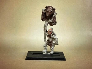 Warhammer BEARMEN OF URSLO STANDARD BEARER Dog of War Oldhammer Citadel OOP CC25 - Picture 1 of 2