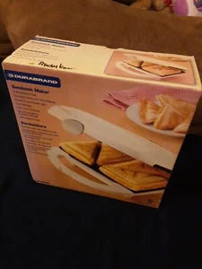 DURABRAND Sandwich Maker Toaster Non-Stick 2 Slice - Picture 1 of 3