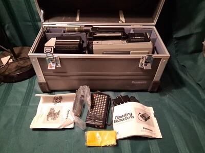 Videocámara Panasonic Ag-450 S-VHS Reporter con estuche y un lote de accesorios WP321 Foto 1 de 4