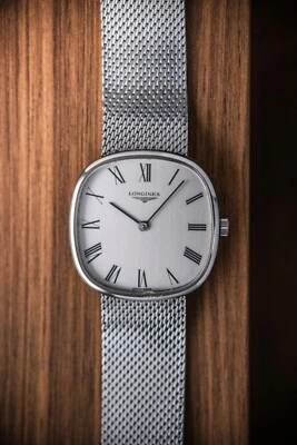 Longines Two hands Dress Ref. 8474159 Year 1977 Silver dial hand-wound L 8424 - Immagine 1 di 4