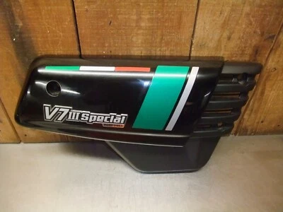 Panel de cubierta lateral derecho Moto Guzzi V7 III Special 2017-20 en muy buen estado #236 Foto 1 de 4