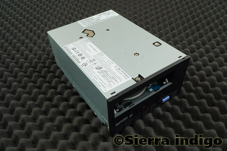 35P1976 IBM Ultrium LTO 6 8GB FC Tape Drive - Image 1 of 1