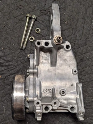 OEM 02-04 Acura RSX Base Water Pump Housing Passage Honda CR-V 19200-PNA-003 - Image 1 of 4