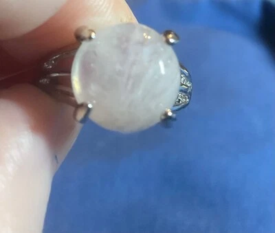 FROSTY WHITE MILK QUARTZ RING Size 7 1/2, Natural Snow Quartz - Image 1 of 4