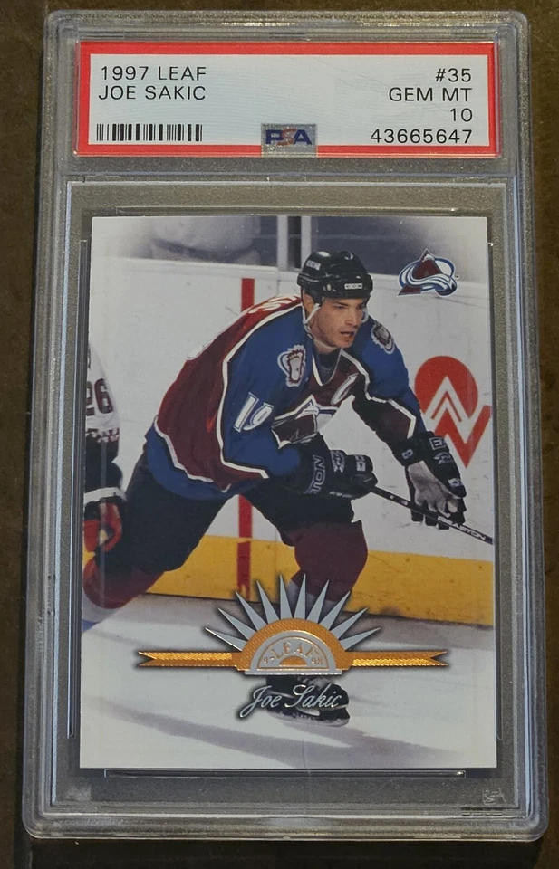 1997 Leaf #35 Joe Sakic Hockey card PSA 10 Gem Mint! Colorado Avalanche! HOF! - Image 1 of 2