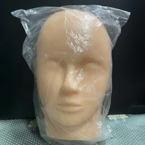 Mannequin Training Head for Eyelash Extension And Make Up Practice - Picture 1 of 4