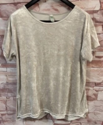 Túnica manga corta de terciopelo beige té verde. Talla: XXL. Foto 1 de 4