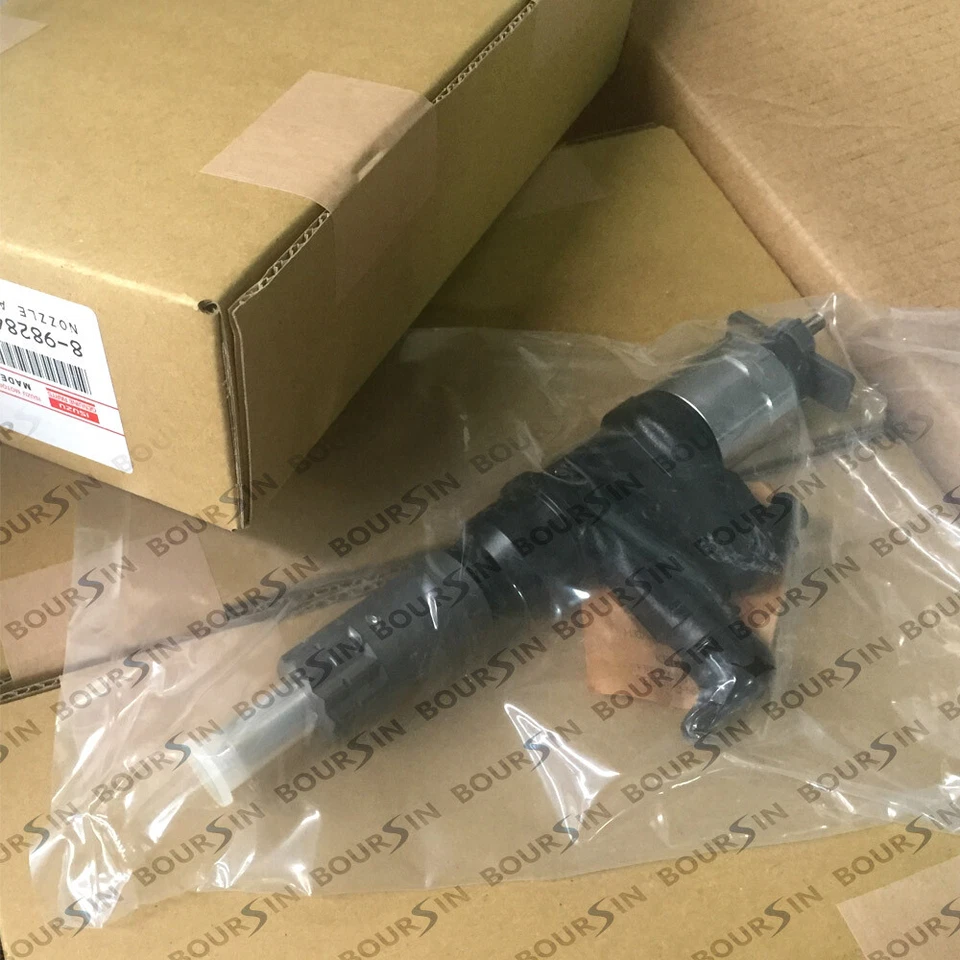 GENUINE ISUZU NPR-HD NQR NRR FUEL INJECTOR NOZZLE 4HK1 5.2L 2005-2007 NEW - Image 1 of 1