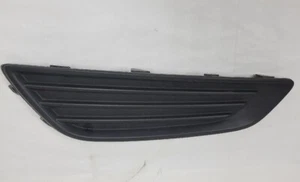 2012-17 Ford Focus Rt Fog Lamp Cover OEM Fomoco F1EB-19952-A - Picture 1 of 4