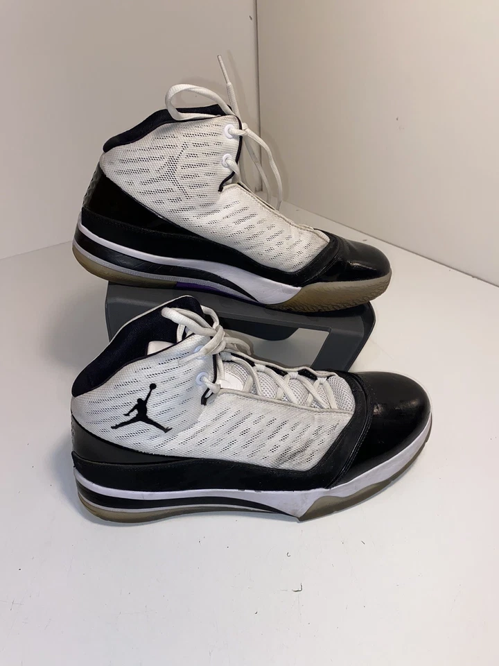 Кроссовки баскетбольные мужские Jordan Melo B'Mo размер 10 белые черные 580590-109 - Изображение 1 из 4