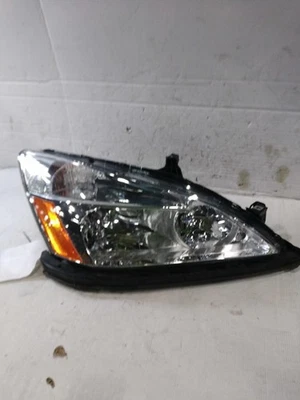 Used Right Headlight Assembly fits: 2003 Honda Accord Right Grade A - Image 1 of 4