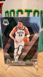 2024-25 Panini Mosaic Basketball Giannis Antetokounmpo - Picture 1 of 2
