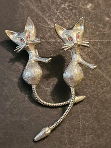 Pair Vintage Kitten Cat Pins Brooches Flex Tails Red Rhinestone Eyes Siamese - Picture 1 of 6
