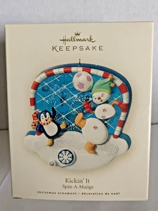 Hallmark Ornament Kickin It Spin-A-Majigs Schneemann und Pinguin 2008 - Bild 1 von 10