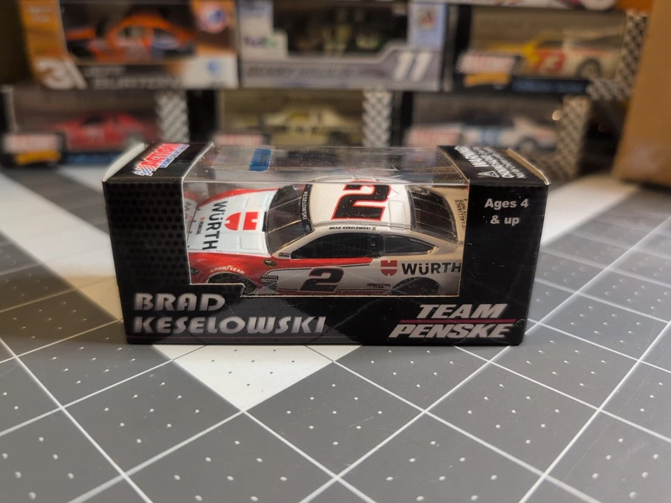 Brad Keselowski #2 2014 Wurth Ford Action 1/64 Foto 1 de 1
