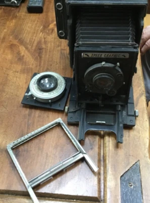 Graflex Speed Graphic 4x5 film camera with 2 Ilex lenses /film holders - Image 1 of 4