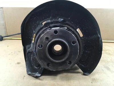 BMW X5 E70 2007-2013 eje de nudillo de cubo de rueda lateral del pasajero trasero derecho OEM. Foto 1 de 4