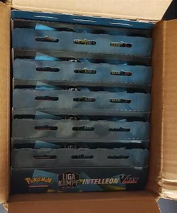 Case Pokemon Cards League Fighting Deck Intelleon Vmax Collection - Picture 1 of 3