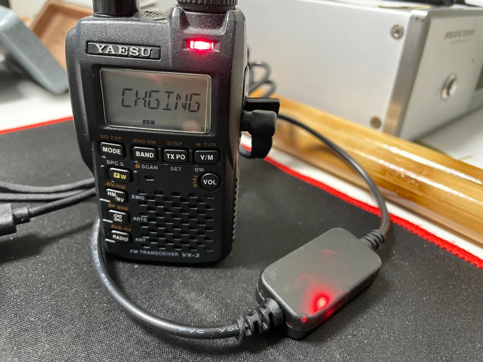 YAESU USB Akku Ladekabel für Vx-1R Vx-2R Vx-3R (neue Version Platine) - Bild 1 von 4