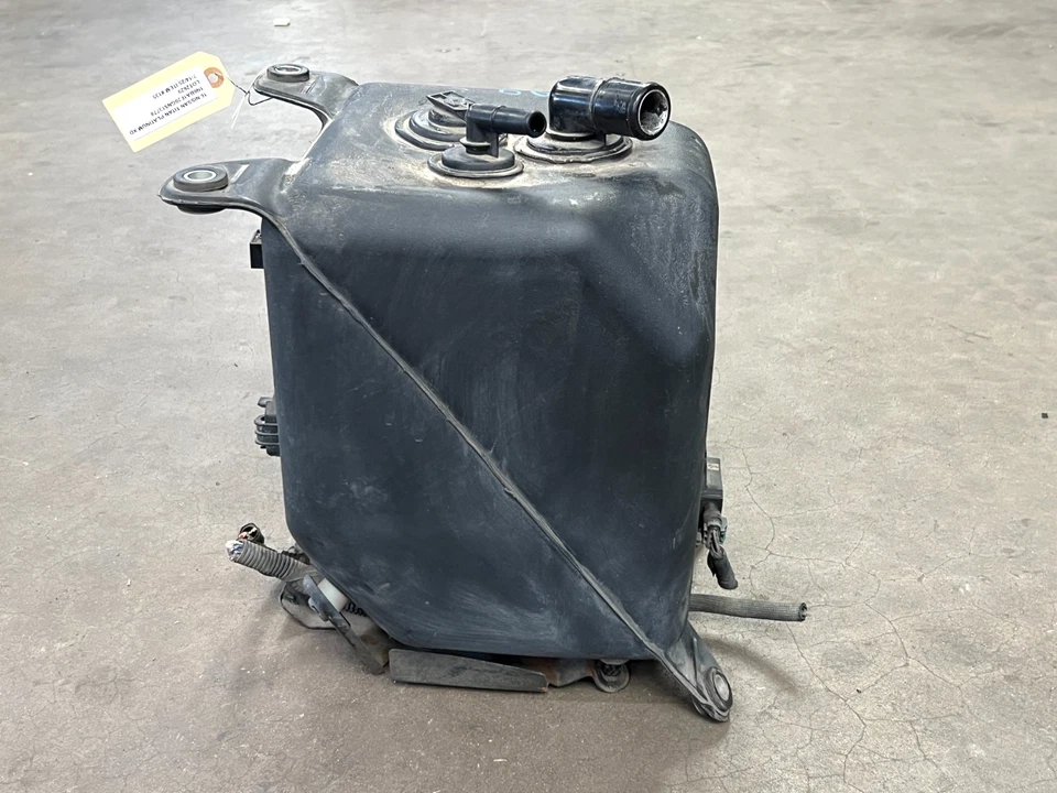 ⭐2016-2019 NISSAN TITAN XD DEF DIESEL EXHAUST FLUID RESERVOIR TANK OEM LOT2629 - Image 1 of 4