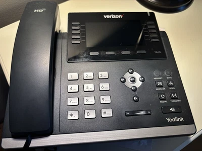 Lote de 4 Teléfonos Yealink VOIP - T46s (1) - T46G (1) - T42S (2) - Con Accesorios Foto 1 de 4