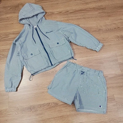 Conjunto de chaqueta utilitaria Champion para mujer azul blanco a rayas cremallera completa Seersucker con capucha Foto 1 de 4