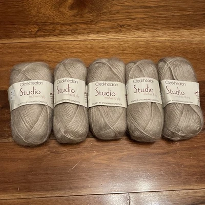 Lote de 5 hilos Checkheaton Studio Mohair 8 capas Australia ~ Color 13 crema/beige Foto 1 de 4