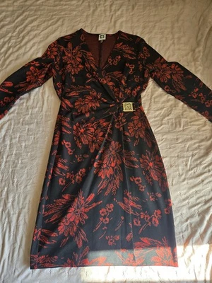 Anne Klein Women Long Sleeve Sweater Dress Wrap Type Size 4 Red Black Short - Image 1 of 4