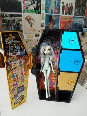 Mattel Monster High  Frankie Stein fashion doll with black hair & Coffin locker  - Image 1 of 4