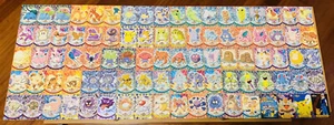 TOPPS Serie 1. Generation 2. Generation Pokemon Nintendo Charizard Pikachu - Bild 1 von 2