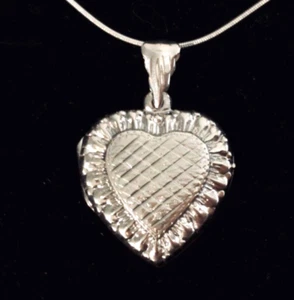 Sterling Silver Love Heart Memory Family Photo Prayer Locket Valentines Gift - Picture 1 of 7