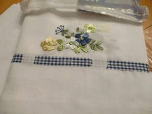 Designables 113  Victoria NIP  Kitchen Valance Blue Gingham Embroidered Flowers - Picture 1 of 16