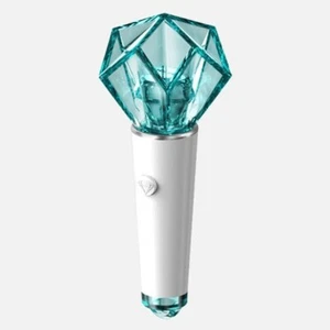 SHINEE OFFIZIELLER MINI FANLIGHT SCHLÜSSELRING/LEUCHTSTAB MD WAREN mit Sendungsverfolgung VERSIEGELT - Bild 1 von 7