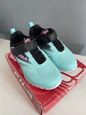 Zapatos FILA Galaxia 3 correas, niñas, bebé talla 8, color como nuevo **NUEVOS* Foto 1 de 4